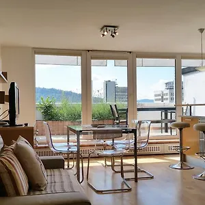 Charming Terrace Appartement